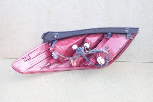 LAMPA FAR DESNA STRANA ZADNJA ZADNJI HYUNDAI I20 08-