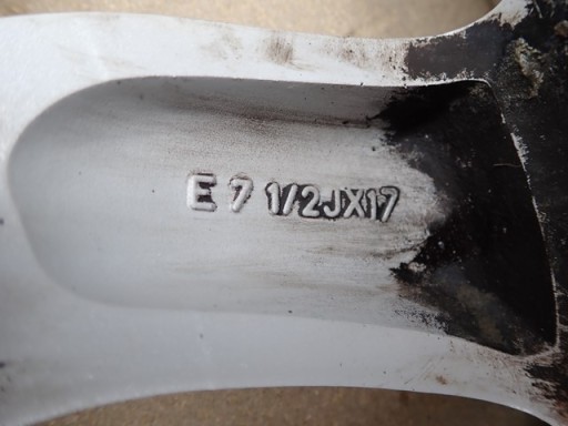 FELGA ALU BMW X3 F25 7X7,5 ET32 6787576