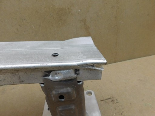 GREDA ISPOD BRANIK ZADNJA PEUGEOT 308 T9 14- GREDA ISPOD BRANIK ZADNJA PEUGEOT 308 T9 14-