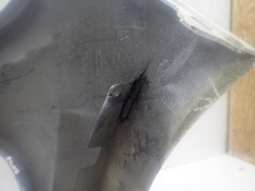 BRANIK PREDNJA STARIRANA FORD FIESTARIA MK8 STARI LINE REDIZAJN