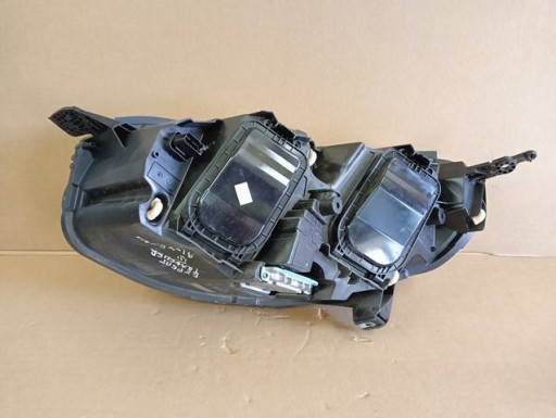 LAMPA FAR DESNA STRANA BI XENON PEUGEOT EXPERT TRAVELLER 2016-