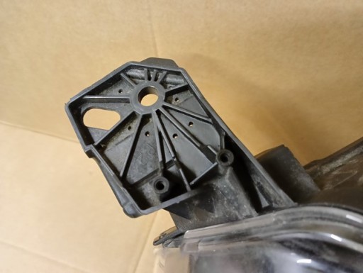 LAMPA FAR LIJEVA STRANA TOYOTA PROACE CITY VERSO 2018-