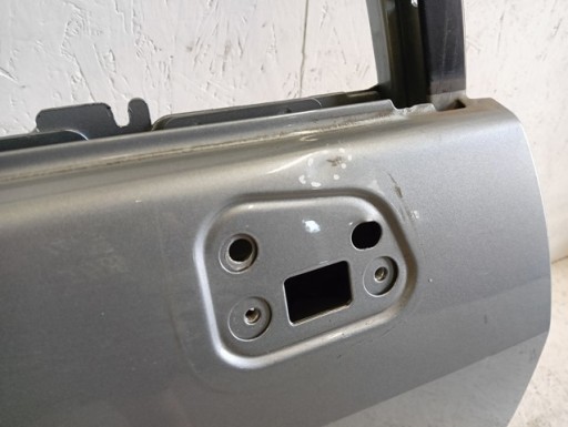 VRATA DESNA  PREDNJA STRANA TOYOTA COROLLA VERSO 04-