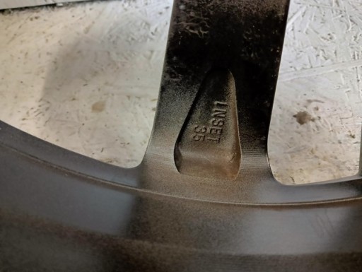 ALUMINIJSKA FELGA LEXUS RX 20X7,5 ET35 5X114,3