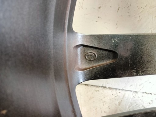 ALUMINIJSKA FELGA LEXUS RX 20X7,5 ET35 5X114,3