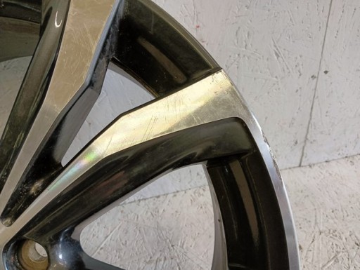 ALUMINIJSKA FELGA LEXUS RX GS IS 20X8 ET30 5X114,3