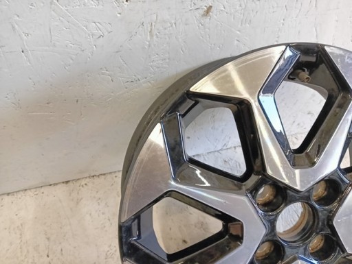 ALUMINIJSKA FELGA TOYOTA AYGO 42611-0H050 15X4,5 ET35 4X100