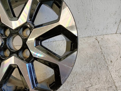 ALUMINIJSKA FELGA TOYOTA AYGO 42611-0H050 15X4,5 ET35 4X100