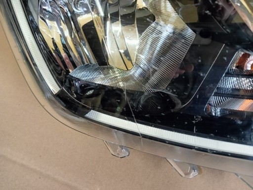 LAMPA FAR DESNA STRANA DACIA DUSTER 2 II LED 2017- LAMPA FAR DESNA STRANA DACIA DUSTER 2 II LED 2017-