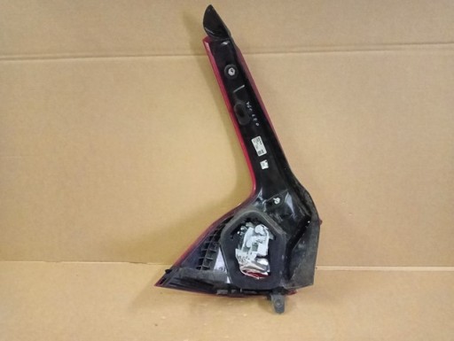 LAMPA FAR DESNA STRANA ZADNJA ZADNJI VOLVO V60 LED 2010- LAMPA FAR DESNA STRANA ZADNJA ZADNJI VOLVO V60 LED 2010-