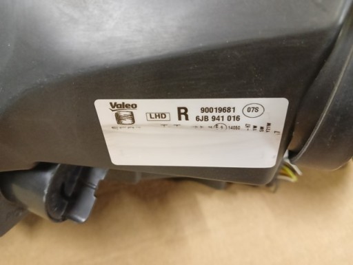 LAMPA FAR DESNA STRANA SEAT TOLEDO 4 IV 6JB 2012-2019R