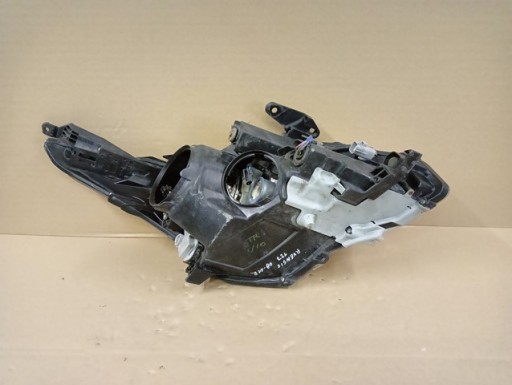 LAMPA FAR LIJEVA STRANA TOYOTA AVENSIS T27 III 2009-2012R