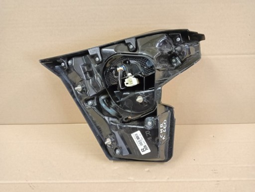 LAMPA FAR DESNA STRANA ZADNJA ZADNJI TOYOTA CHR CH-R LED 2016-2019R LAMPA FAR DESNA STRANA ZADNJA ZADNJI TOYOTA CHR CH-R LED 2016-2019R