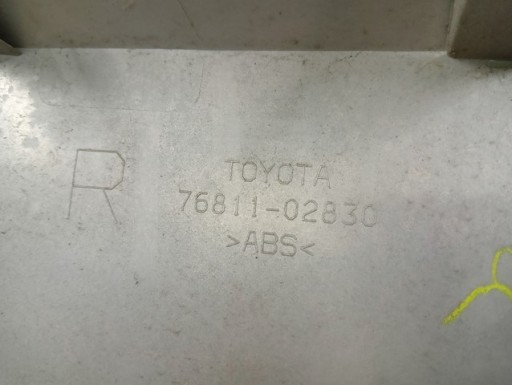 SPOJLER DODATAK NA GEPEKA TOYOTA AURIS II 2 KARAVAN 12-
