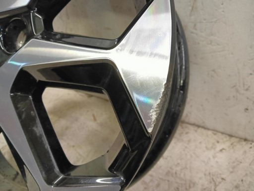 ALUMINIJSKA FELGA TOYOTA AYGO II 42611-0H050 15X4,5 ET35