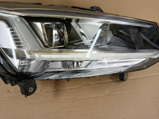 LAMPA FAR DESNA STRANA FULL LED AUDI Q2 81A941034 2016-2020R