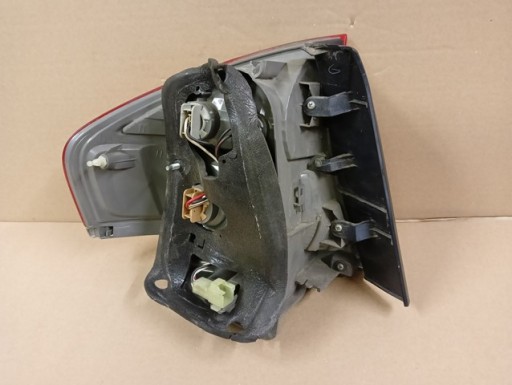 LAMPA FAR DESNA STRANA ZADNJA ZADNJI SUBARU LEGACY IV LIMUZINA / SEDAN REDIZAJN 07-