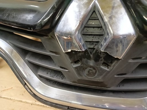 MASKA GRIL RENAULT CAPTUR I 1 13-16