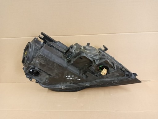 LAMPA FAR LIJEVA STRANA AUDI A7 4G8 BI XENON 2010-2014R