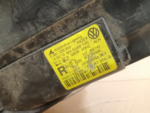 LAMPA FAR DESNA STRANA VW TOURAN I 1 1T REDIZAJN 07-10R LAMPA FAR DESNA STRANA VW TOURAN I 1 1T REDIZAJN 07-10R