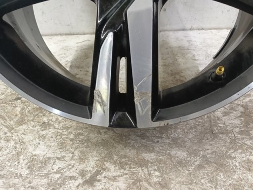 ALUMINIJSKA FELGA VOLVO XC40 XC-40 II 2 18X7.5J ET50.5 5X108 ALUMINIJSKA FELGA VOLVO XC40 XC-40 II 2 18X7.5J ET50.5 5X108