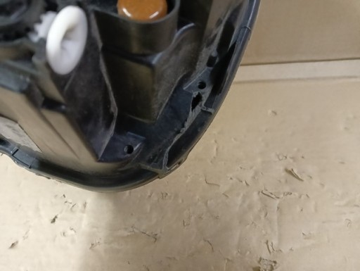 LAMPA FAR DESNA STRANA LEČA FIAT 500 REDIZAJN 16-20R