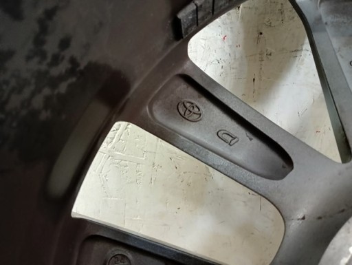 ALUMINIJSKA FELGA TOYOTA CHR CH-R RAV4 V 5 18X7J ET40 5X114.3