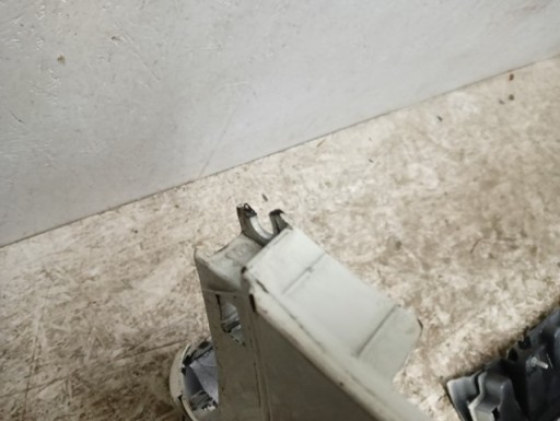 BRANIK ZADNJI MASERATI LEVANTE 16-