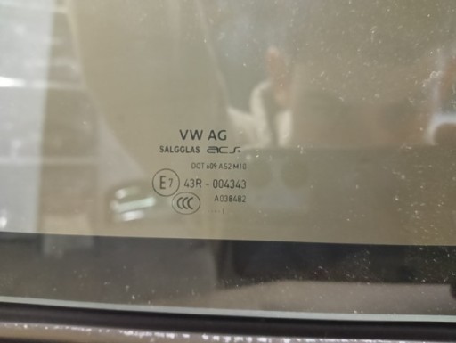 STAKLO BOČNI OKNO UCHYLNE VW T5 T6 MULTIVAN CALIFORNIA