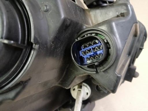 LAMPA FAR LIJEVA STRANA LEČA LED HYUNDAI I40 REDIZAJN 15-