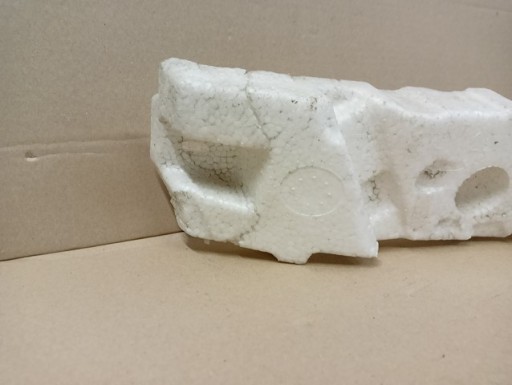 ABSORBER BRANIKA PREDNJA STRANA MAZDA II 2 DE 07-14R