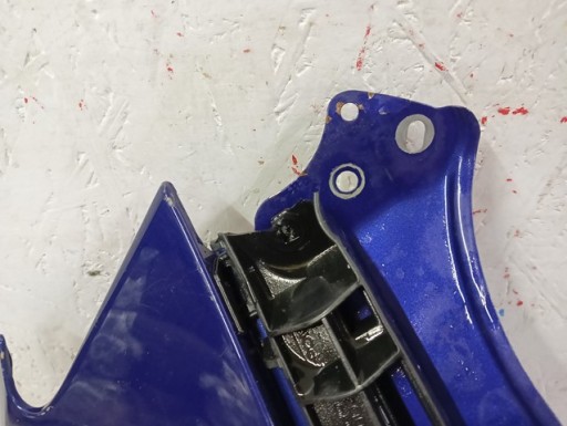 BLATOBRAN DESNA STRANA PREDNJA TOYOTA YARIS CROSS 20-