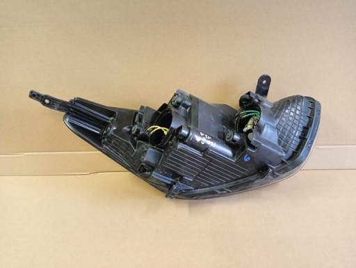LAMPA FAR LIJEVA STRANA HYUNDAI I20 I 1 REDIZAJN 12-15R