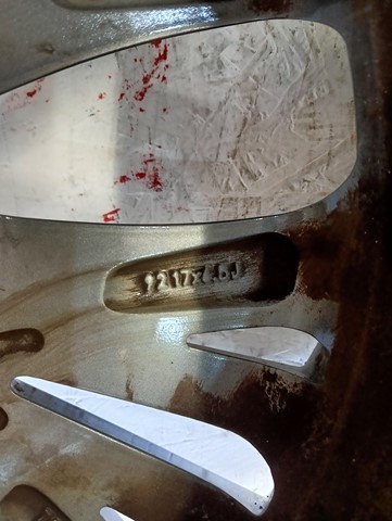 ALUMINIJSKA FELGA TOYOTA YARIS AURIS 17X6,5 ET 50 5X114.3