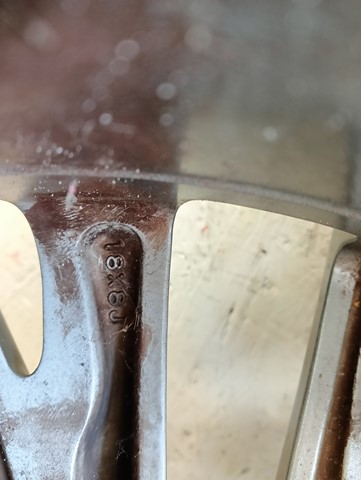 ALUMINIJSKA FELGA LEXUS ES RX NX 18X8 ET45 5X114,3