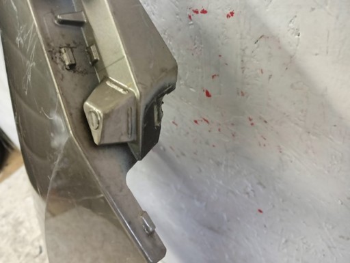 BLATOBRAN DESNA STRANA PREDNJA RENAULT SCENIC IV 4 16-