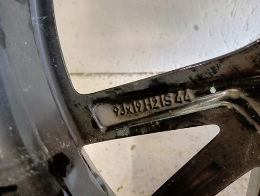 ALUMINIJSKA FELGA BMW 5 V G30 G31 M PAKET 8747235 19X9 ET44