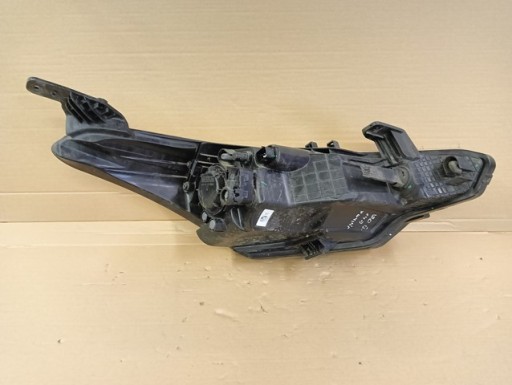 LAMPA FAR LIJEVA STRANA HYUNDAI I20 II 2 14-