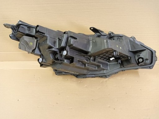 LAMPA FAR LIJEVA STRANA FULL LED LEXUS RX V 5 22-