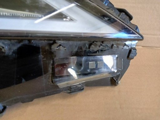 LAMPA FAR DESNA STRANA FULL LED LEXUS RX V 5 22-