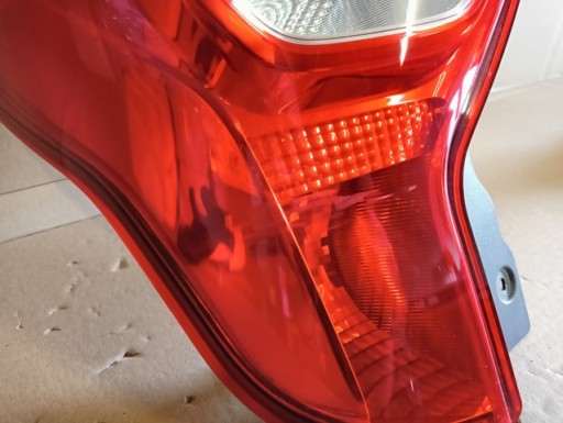 LAMPA FAR LIJEVA STRANA ZADNJA  ZADNJI DACIA LODGY 12-