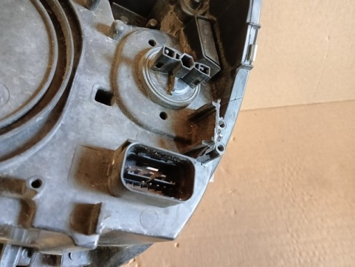 LAMPA FAR DESNA STRANA FULL LED BMW II 2 F45 F46 14-18R