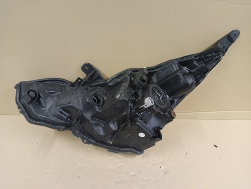 LAMPA FAR DESNA STRANA TOYOTA AYGO II 2 LED REDIZAJN 18-21R