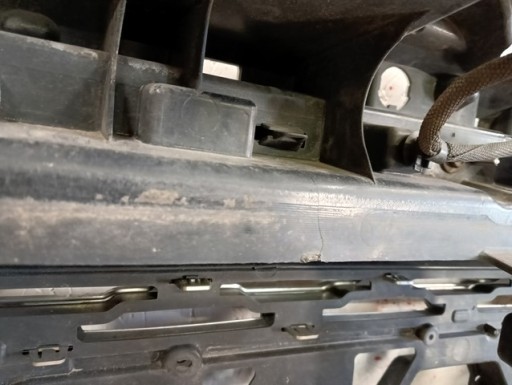 MASKA GRIL DODGE RAM 1500 LIMITED 19-