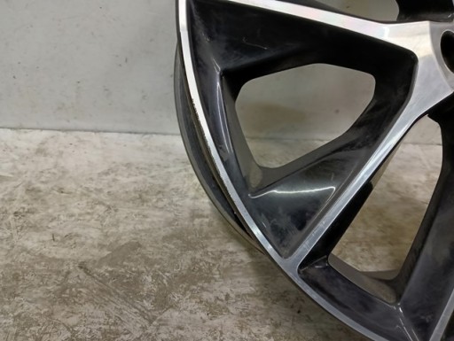 ALUMINIJSKA FELGA VOLVO V90 S90 20X8 ET49,5 5X108 ALUMINIJSKA FELGA VOLVO V90 S90 20X8 ET49,5 5X108