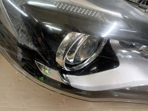 LAMPA FAR DESNA STRANA BI-XENON ZAKRETNI OPEL INSIGNIA I A REDIZAJN 13-