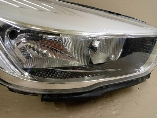 LAMPA FAR DESNA STRANA FORD KUGA MK2 REDIZAJN 16- LAMPA FAR DESNA STRANA FORD KUGA MK2 REDIZAJN 16-
