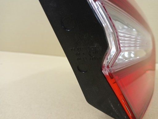 LAMPA FAR LIJEVA STRANA ZADNJA  ZADNJI TOYOTA CAMRY VIII 8 LED 17-