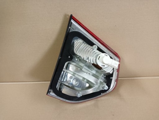 LAMPA FAR DESNA STRANA ZADNJA ZADNJI CITROEN C4 PICASSO I 1 06-13R