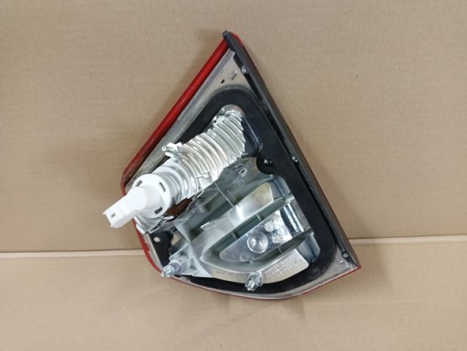 LAMPA FAR LIJEVA STRANA ZADNJA  ZADNJI CITROEN C4 PICASSO I 1 06-13R